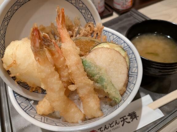 すんまそん・・・