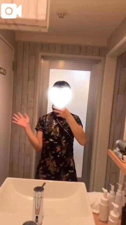 チャイナ服着てみたよ〜