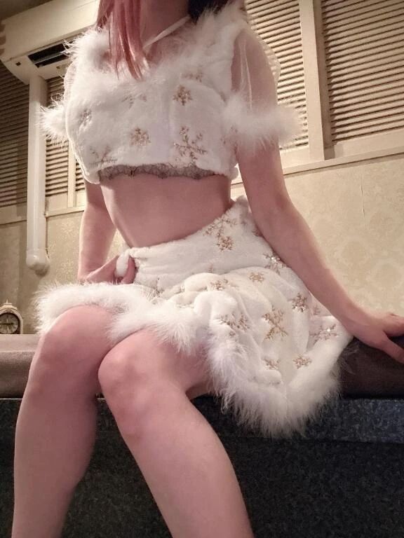 お誘いありがと梁