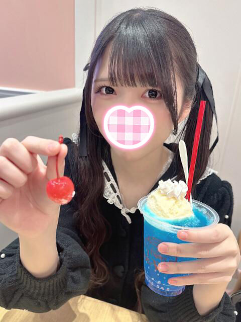 ずっと会いたかったって\,言ってくれて\,嬉しかったです( ´ ▽ `   )ﾉ