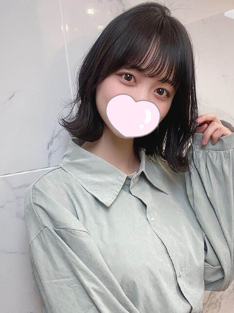 まだ制服似合うかな？