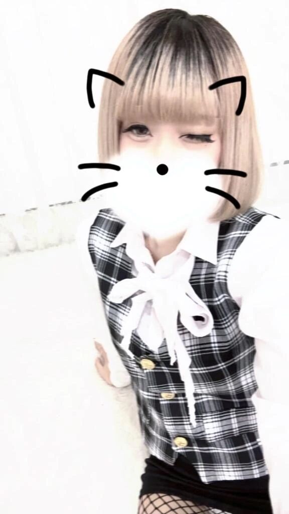 寝落ちZz。_:(ꈍ﹃ꈍ」 ∠):_