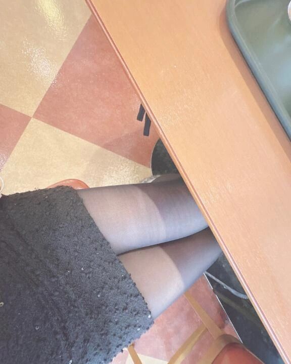 動画📹飲食店にて御御足チェック！