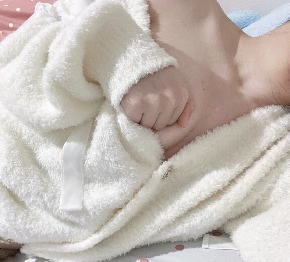 晴れた日は裸で……