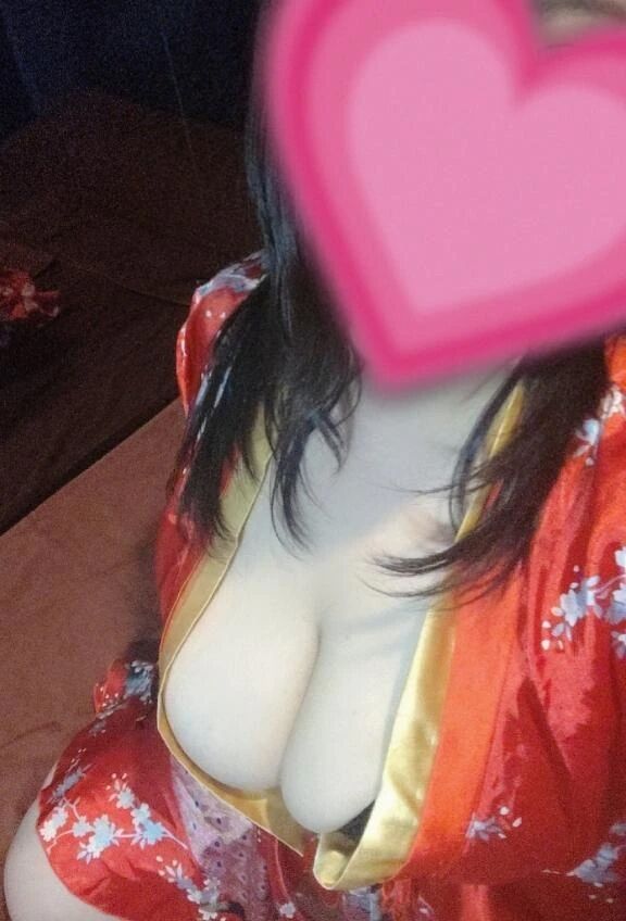 ヾ(・ω・｀)ﾈｪﾈｪ