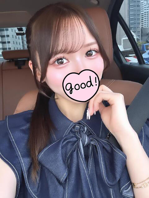 窓際って妄想が膨らみますね♡