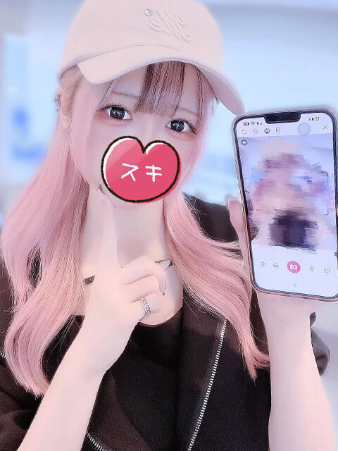 ベロで乳首をちろちろ