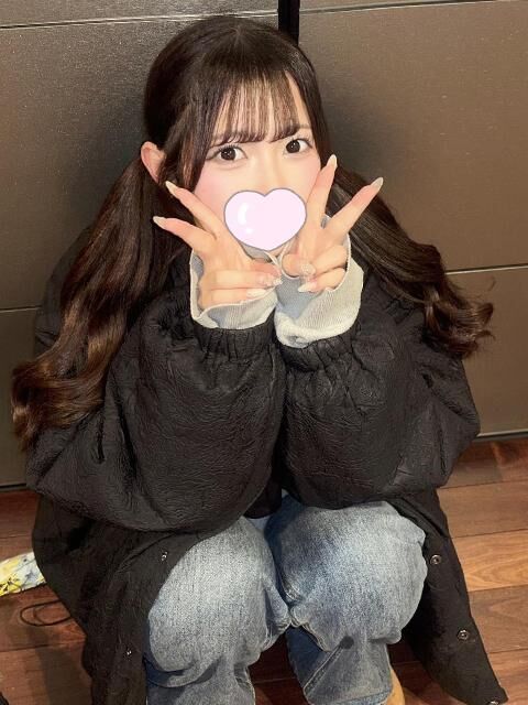 Ｍ字開脚でいっぱいおま〇こズボズボされていっぱいイッちゃった