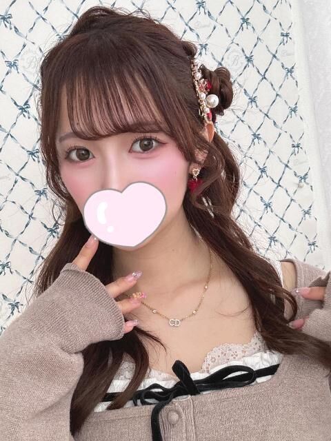 生で上からおま〇こに挿入して腰振ってたら押し倒されて次はバッ  クであんあん