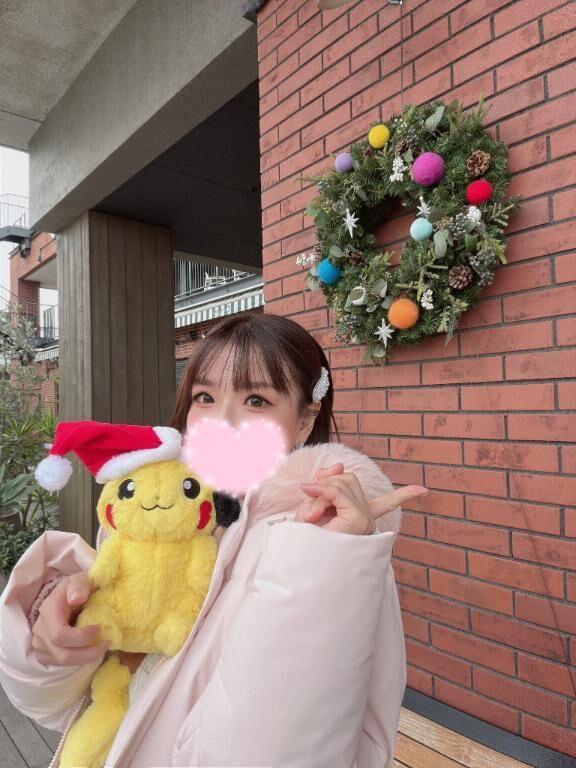 くちびるカサカサのとき、ちゅーして潤わしてあげるって言われるの、すき (\\( ♡♡♡♡♡ )/)♡♡