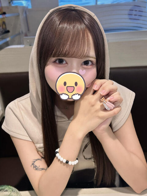 おま○こ自分で広げて