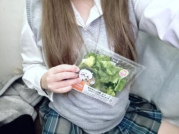 ⊂´~`⊂  )草むしり中…