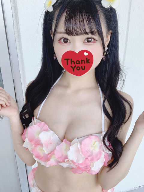 紐を首から・・・腰へ・・・