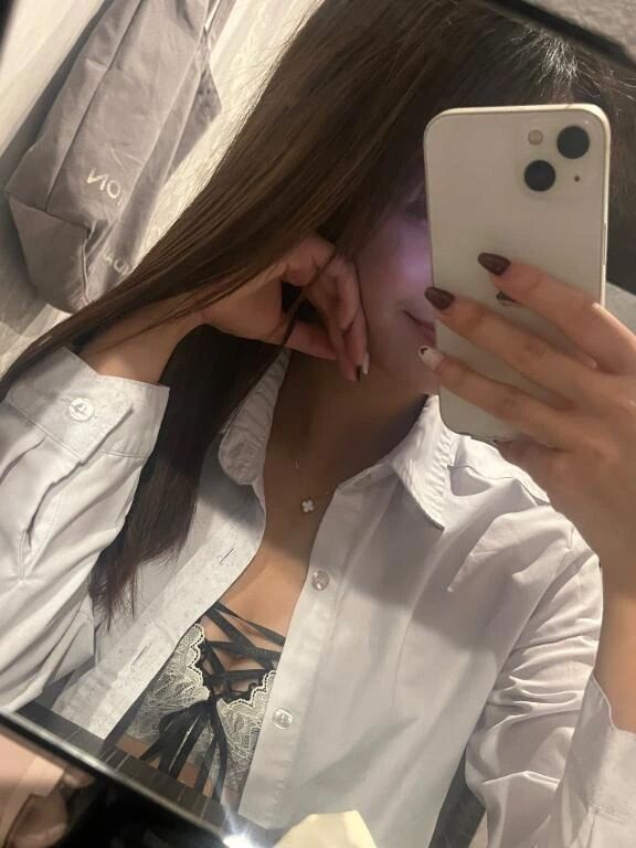 初めまして&lrm;🩷ももです🍑