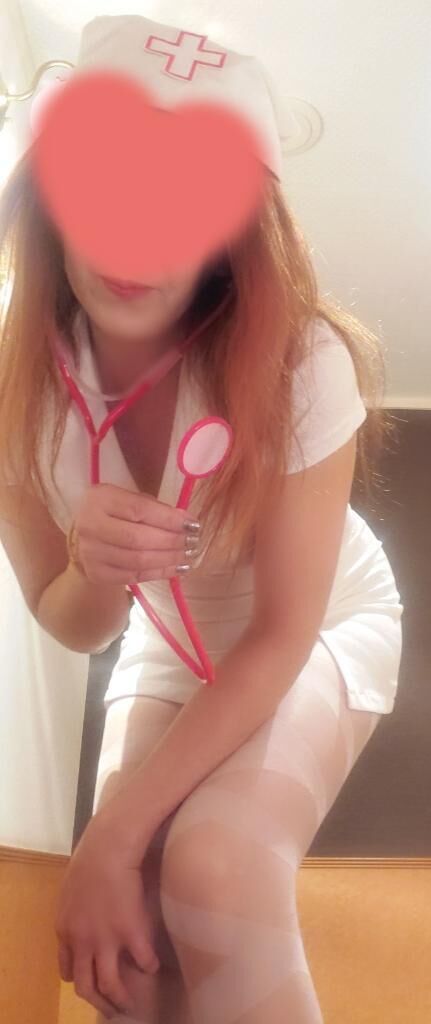 お仕事お疲れ様です♡　明日は午後5時からになりますが出勤します♡♡♡　お時間がありましたら、お会いできるのを楽しみにしています♡♡♡　この1年の振り返り〜♡♡