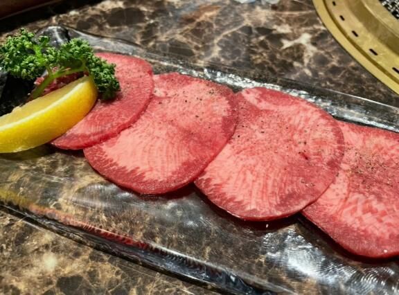 おっにく〜♡♡