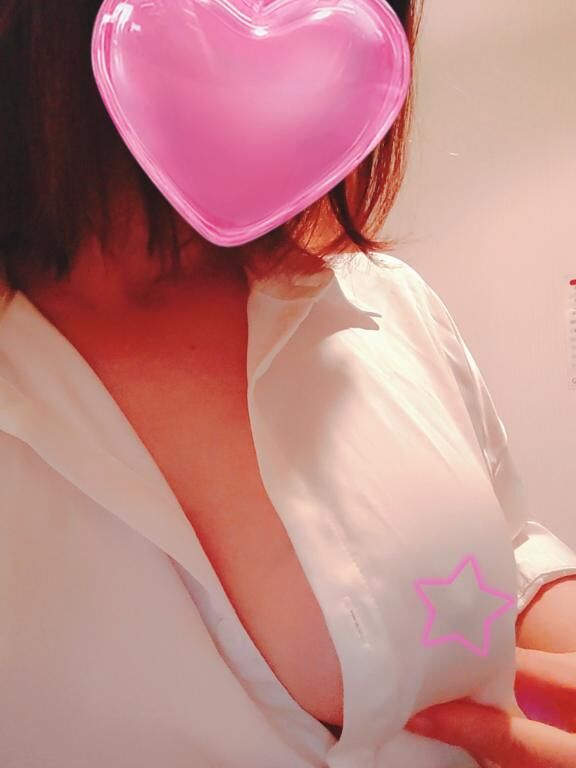 明日は出勤です(*^_^*)