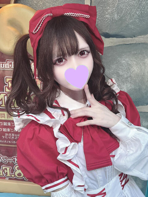 うつ伏せにさせられ・・