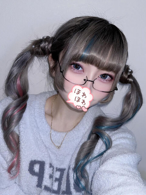 大きな瞳の笑顔素敵な紳士様