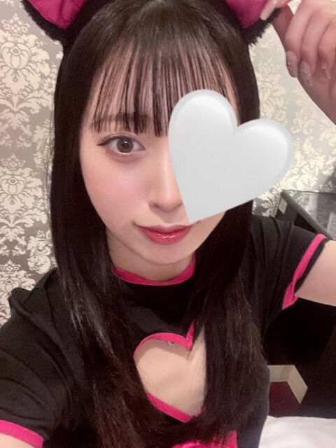 甘えたいモードだにゃ〜🐱