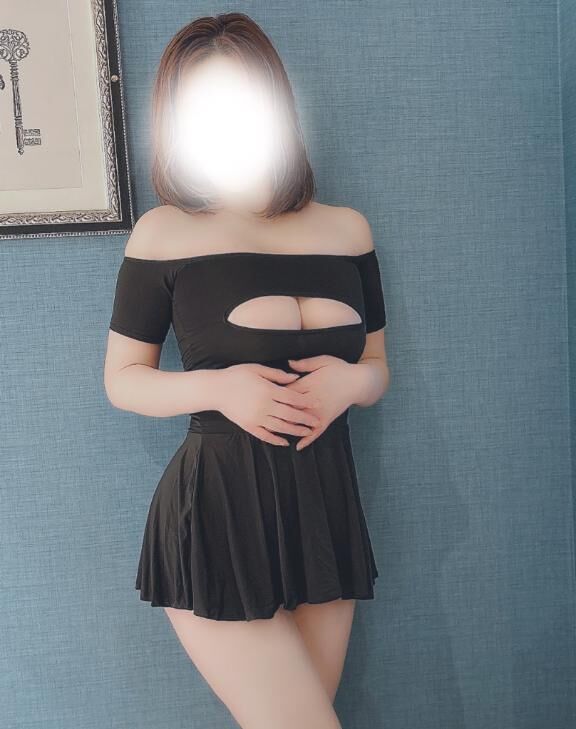 今月後半の出勤情報(  ♡♡♡♡)♡♡