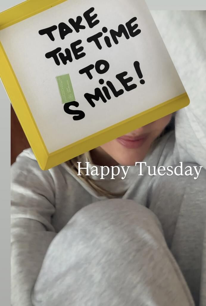 顎Г気鵑?呂茲Δ瓦兇い泙♡ア-シャです。顎?佑砲箸辰特箸??源催?憤貽?  砲覆蠅泙垢茲Δ法.♡Wishing everyone a great Tuesday! Kisses♡ 