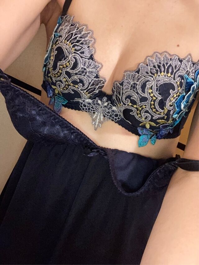 日曜日の今日居ります(*´♡`)