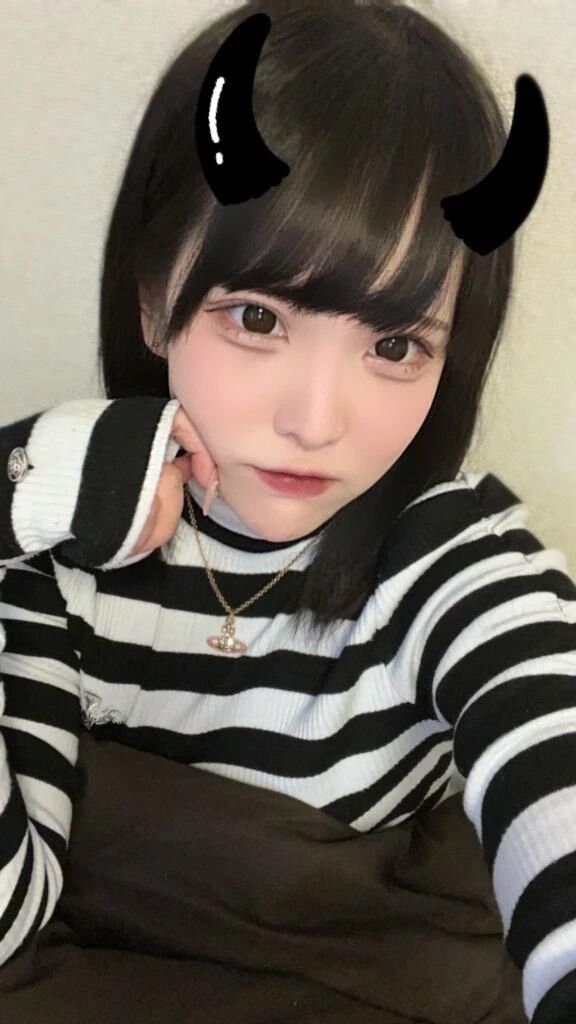 2月ラスト😈🤍