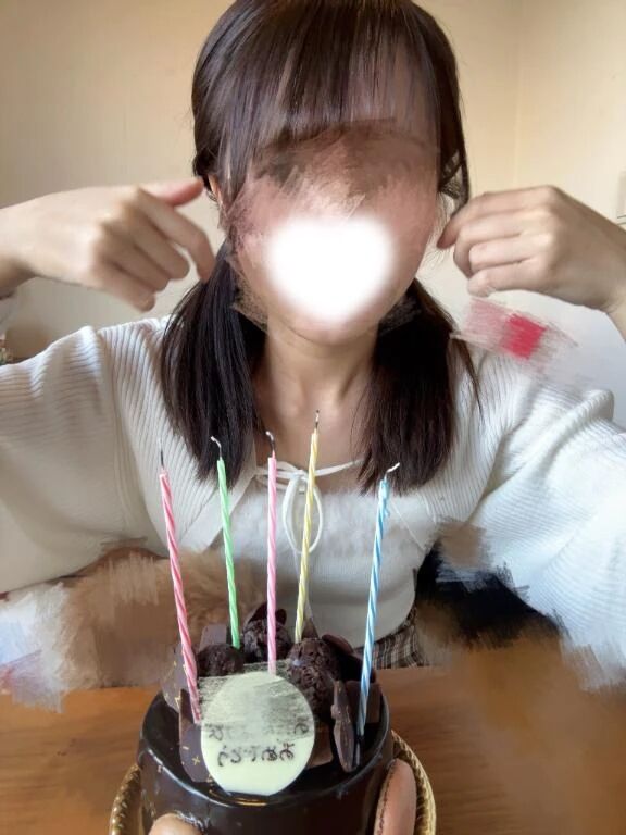 チャームポイント&lrm;🤍