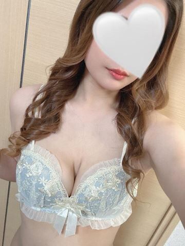 本日16時まで出勤しています♡