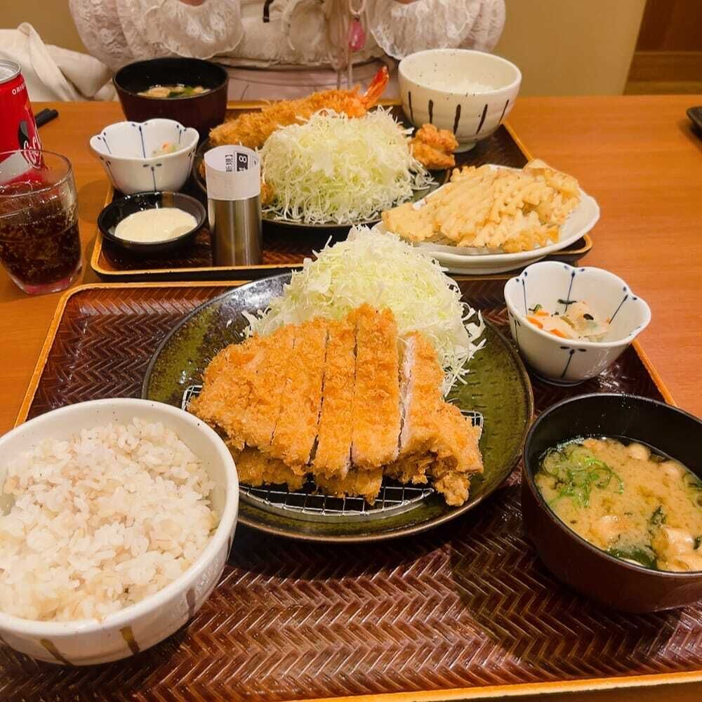 デブ活キメてきた✧*。