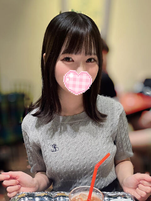 おま○こ自分で広げて見せて