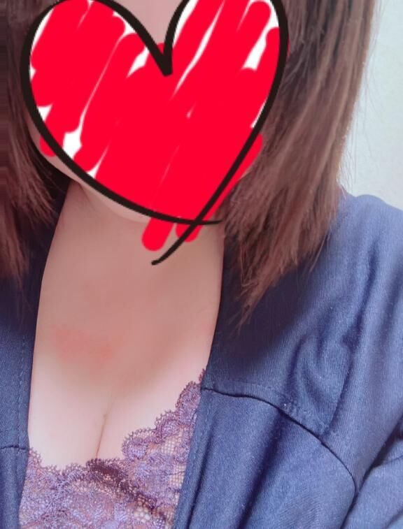 チラリ……♡♡Σp♡ω･´)♡♡