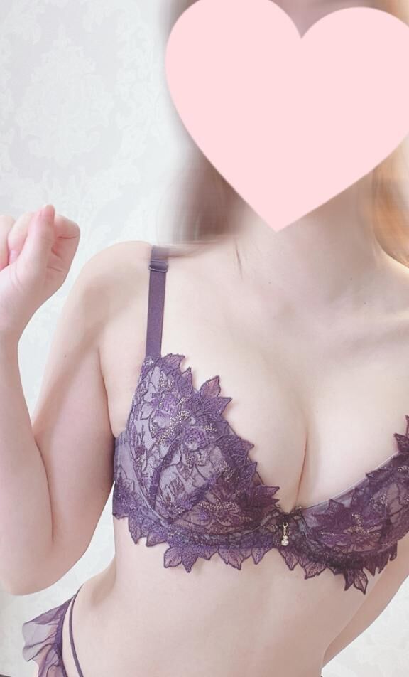 本日は深夜1時までの出勤になります♡