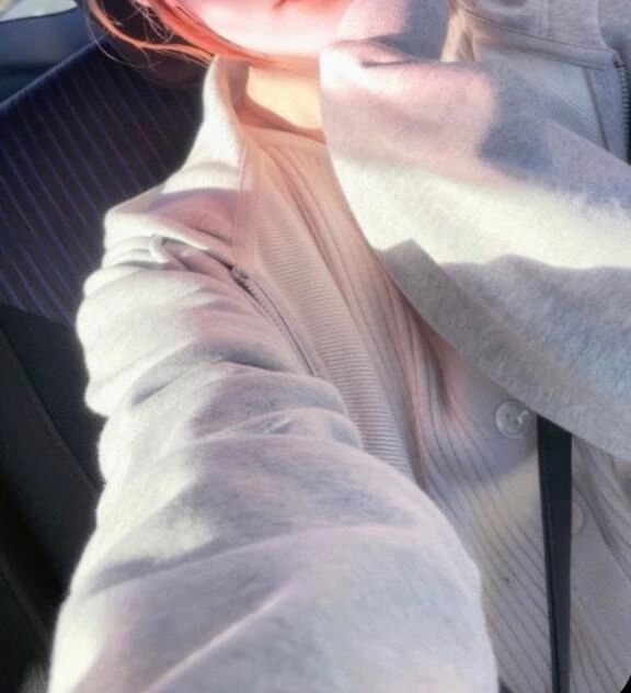 初めましてっ！新人のあかりです！