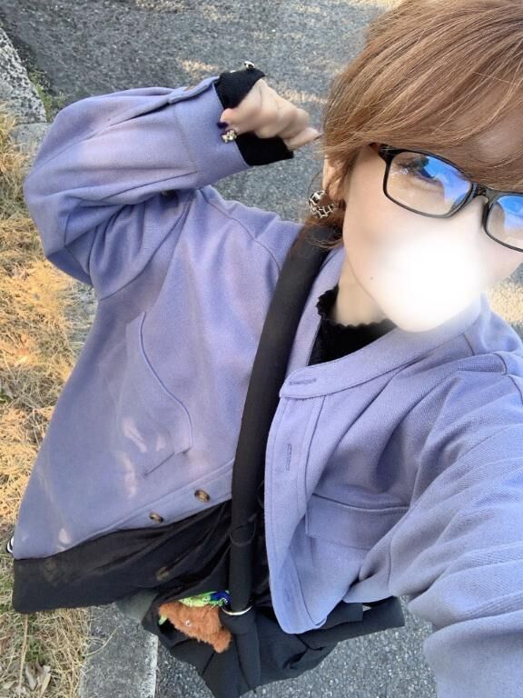 ねぇねぇ聞いてぇ(笑)