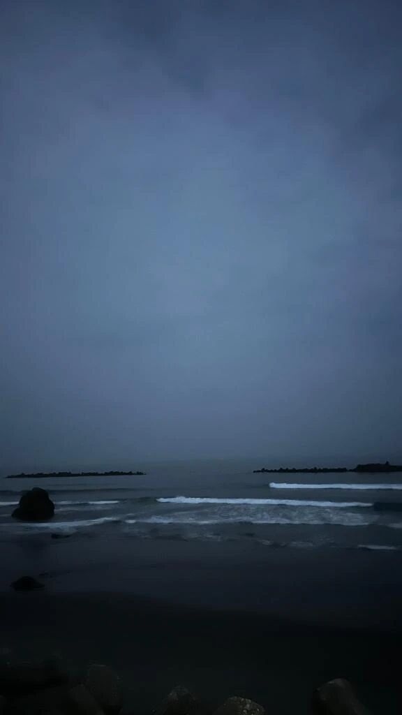 明日は出勤です