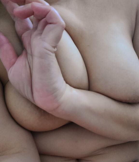 こんばんは、女の子デイになりましたので女の子デイあけ金曜日から宜しくお願い致します