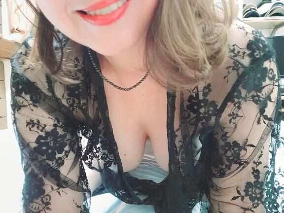 こんにちは〜♡♡♡