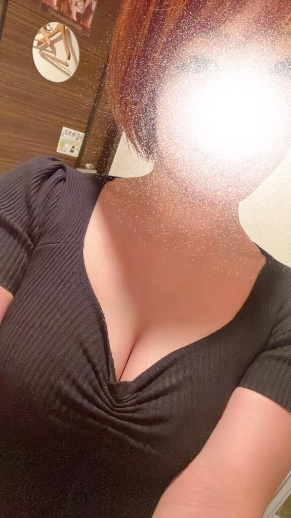 髪色変えたねん