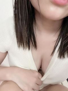 本日18時まで出勤しています♡