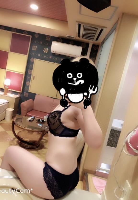 退勤してます∠(　♡-♡ )／