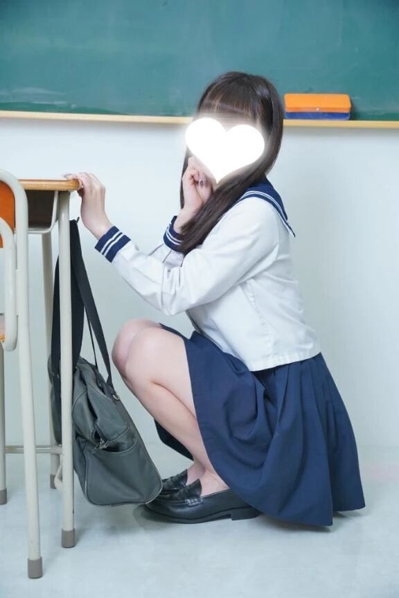 🙇🏻&zwj;♀️ - もね