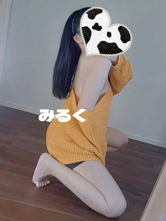 &#127868;背中&#129655; - みるく